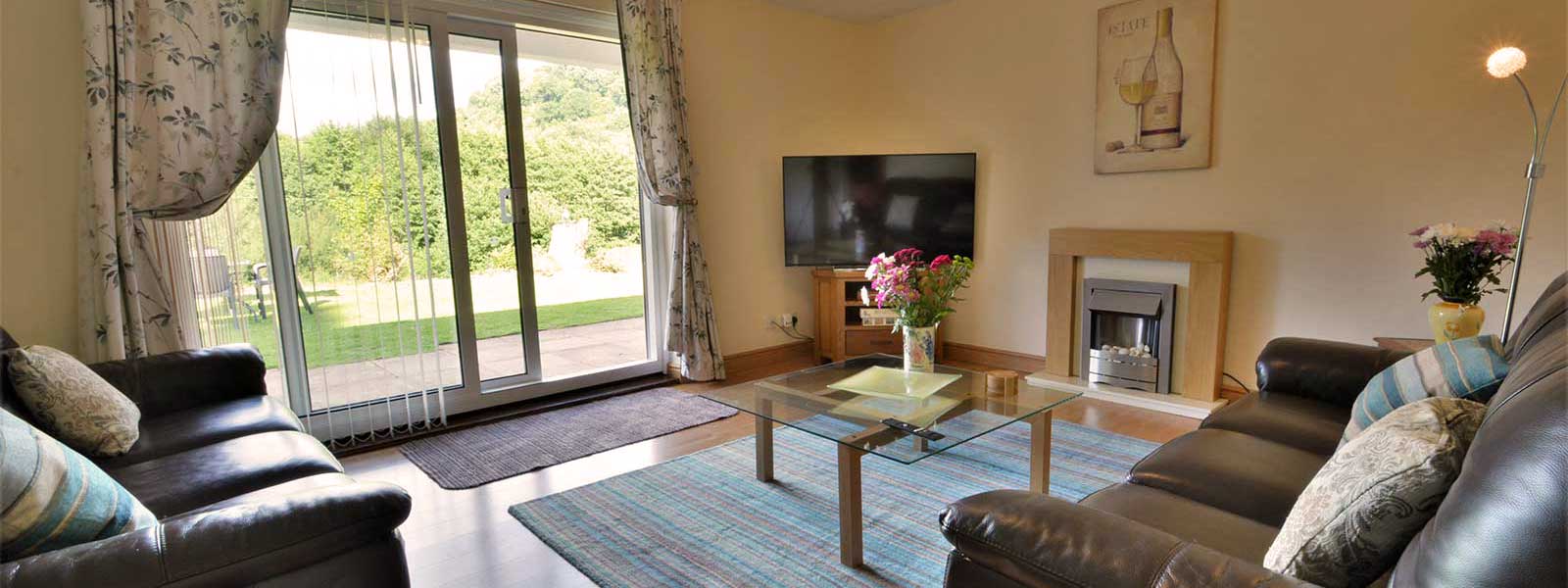 Begonia Self catering holiday cottage sleeps four people. Paddocks Cottages in Symonds Yat